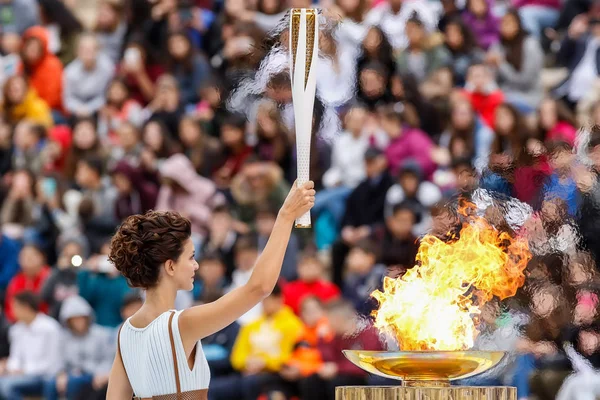 W ceremonii Płomień olimpijski na Zimowych Igrzyskach Olimpijskich — Zdjęcie stockowe