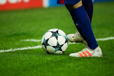 Arada Olympiakos vs Fc Barcelona UEFA Şampiyonlar Ligi oyunu