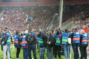 Arada Olympiakos vs Fc Barcelona UEFA Şampiyonlar Ligi oyunu