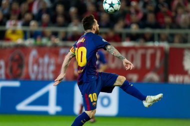 Arada Olympiakos vs Fc Barcelona UEFA Şampiyonlar Ligi oyunu