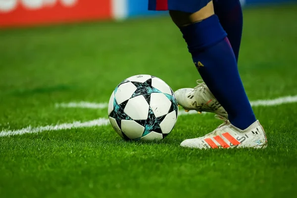 Arada Olympiakos vs Fc Barcelona UEFA Şampiyonlar Ligi oyunu