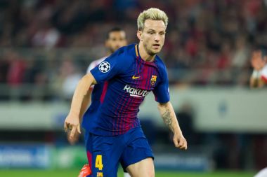 Arada Olympiakos vs Fc Barcelona UEFA Şampiyonlar Ligi oyunu