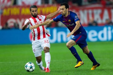 Arada Olympiakos vs Fc Barcelona UEFA Şampiyonlar Ligi oyunu