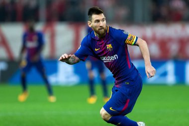 Arada Olympiakos vs Fc Barcelona UEFA Şampiyonlar Ligi oyunu
