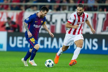 Arada Olympiakos vs Fc Barcelona UEFA Şampiyonlar Ligi oyunu