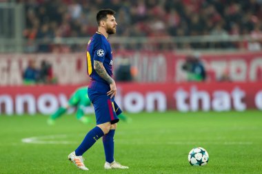 Arada Olympiakos vs Fc Barcelona UEFA Şampiyonlar Ligi oyunu