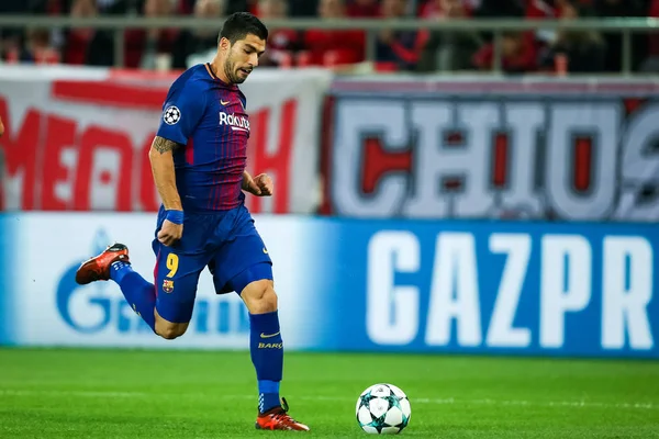 UEFA Champions League partido entre Olympiacos vs FC Barcelona — Foto de Stock