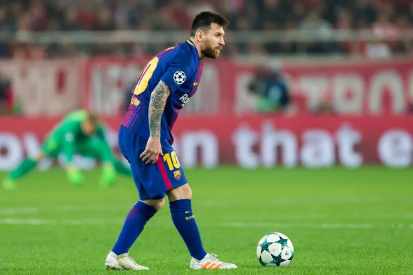 Liga mistrů UEFA hra mezi Olympiacos vs Fc Barcelona — Stock fotografie