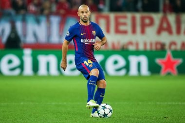 Arada Olympiakos vs Fc Barcelona UEFA Şampiyonlar Ligi oyunu