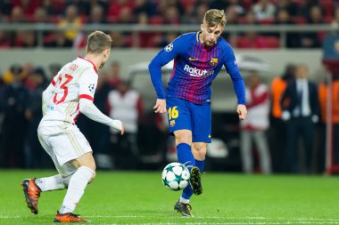 Arada Olympiakos vs Fc Barcelona UEFA Şampiyonlar Ligi oyunu