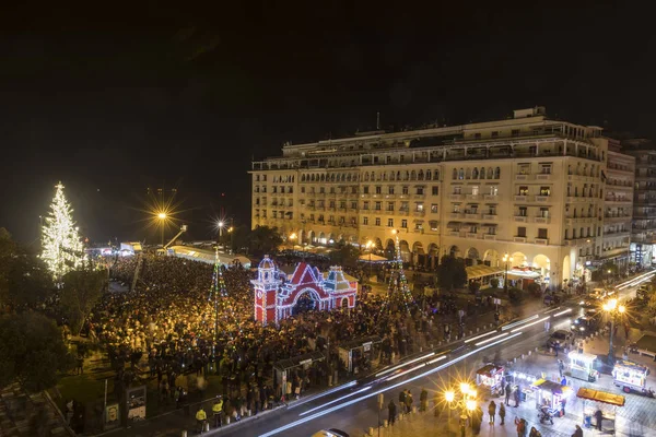 Aristotle's square in Thessaloniki with the Christmas tree — Stock Photo, Image