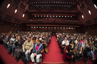 Thessaloniki, Yunanistan - 7 Kasım 2017: 58 uluslararası Selanik Film Festivali Olympion sinemada sırasında sinemada izlerken seyirci
