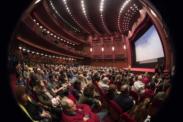 Tesalónica Grecia Noviembre 2017 Los Espectadores Observan Cine Durante 58º —  Fotos de Stock