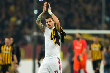 Aek Rennes rakip Ac Milan arasında UEFA Avrupa Ligi oyunu 