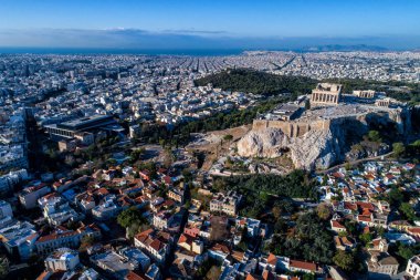 Parthenon Tapınağı ve Akropolis'in Atina, Yunanistan Hava görünümünü 