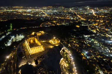 Parthenon Tapınağı ve Akropolis'in Atina, Yunanistan Hava görünümünü 