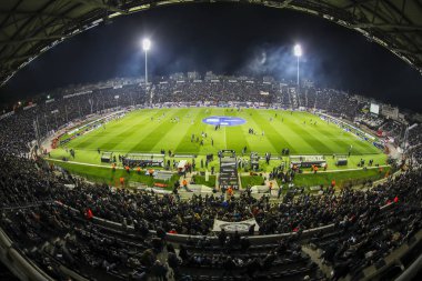 Tam Toumba Stadyumu'nda, Yunan Superleague m iç görünüm