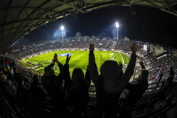 Innenansicht des vollen Toumba-Stadions, griechische Superliga m — Stockfoto
