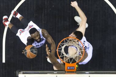 Yunan Basket Ligi oyun Paok rakip Aris Paok spor salonu.