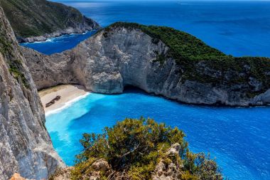 Navagio (batık) Beach Zakynthos Island, Yunanistan.