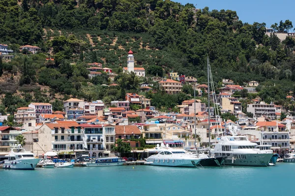 Utsikt över Zakynthos stad och hamn på den pittoreska Zakynth — Stockfoto