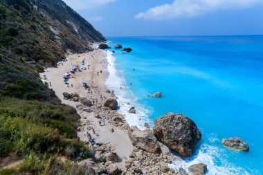 Havadan görünümü ünlü beach, Megali Petra Lef Island üzerinde