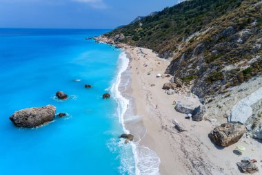 Havadan görünümü ünlü beach, Megali Petra Lef Island üzerinde