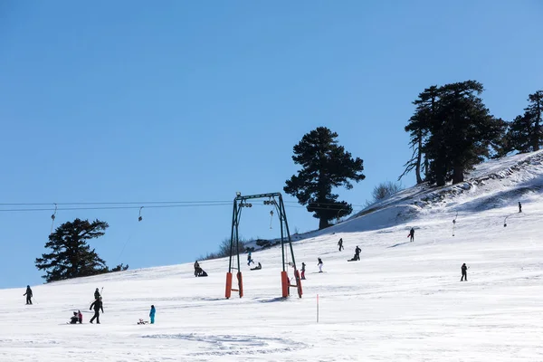 滑雪胜地 Vasilitsa 在 Pindos 的山脉, 在希腊. — 图库照片