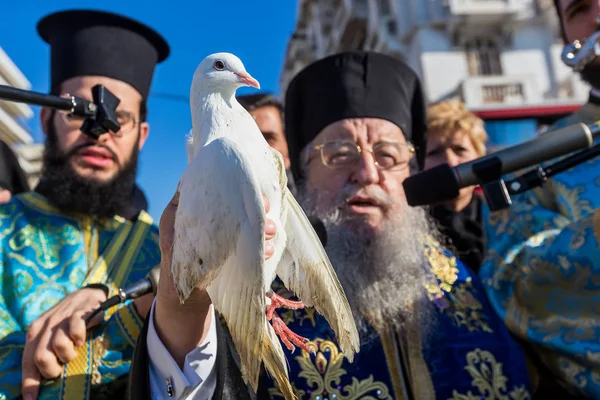 Вода церемонії маркування Православної Водохреща Господнього, у порт на — стокове фото