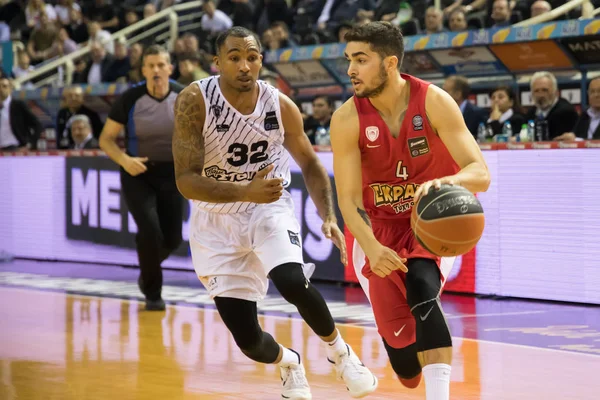 Greek Basket League game Paok vs Olympiacos — Stock Photo, Image