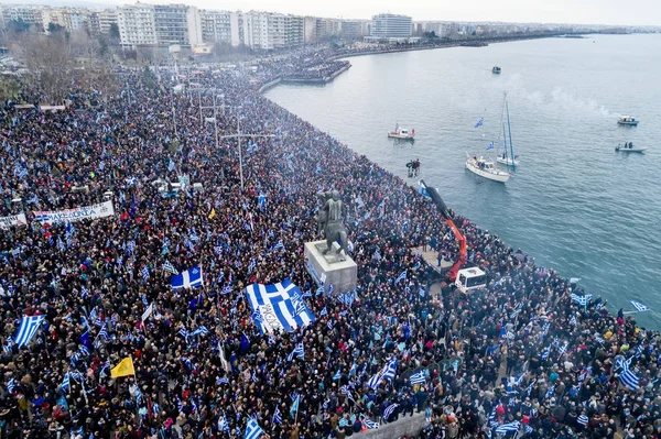 塞萨洛尼基 2018年1月21日 数以千计的人抗议希腊与希腊塞萨洛尼基的马其顿的名称争端的任何妥协 — 图库照片
