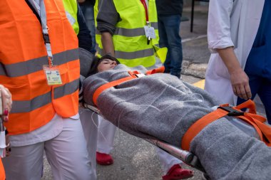 Kurtuluş mürettebatı hastaları tahliye ve Axepa hastanede yaralı 