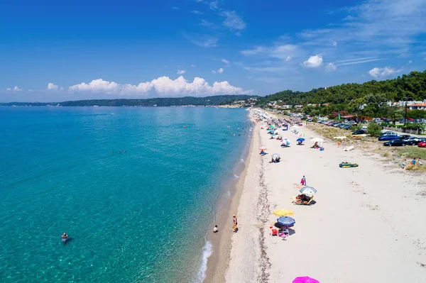 Flygvy över den vackra stranden Aigeopelagitika i Posidi — Stockfoto