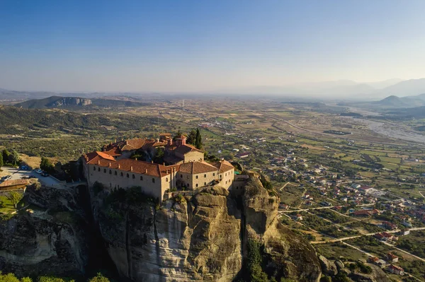 Flygfoto från klostret Varlaam i Meteora, Grekland — Stockfoto