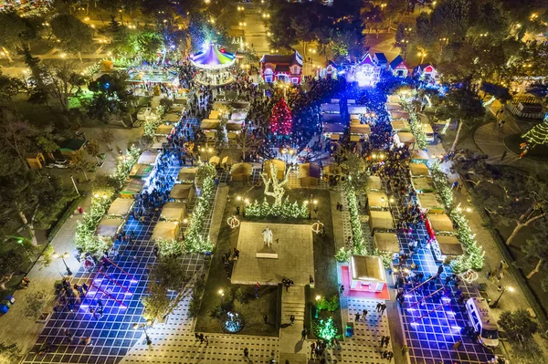 Pueblo de Navidad en el centro de Tesalónica —  Fotos de Stock