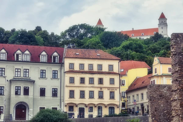 Antique building view in Old Town Bratislava, Slovakia — Stock Photo, Image