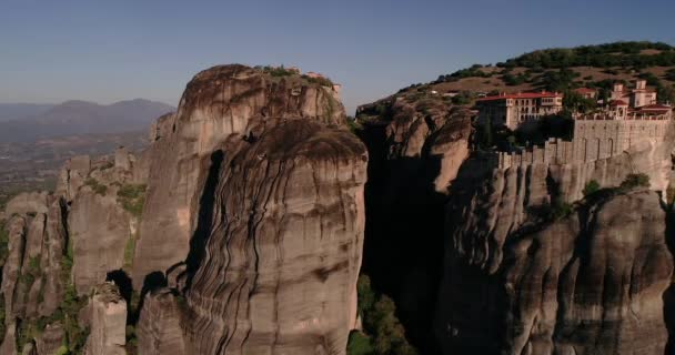 Luftaufnahme Vom Kloster Der Varlaam Auf Der Klippe Meteora Bei — Stockvideo