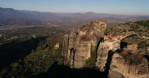 Vue Aérienne Depuis Monastère Varlaam Sommet Falaise Meteora Près Kalabaka — Video