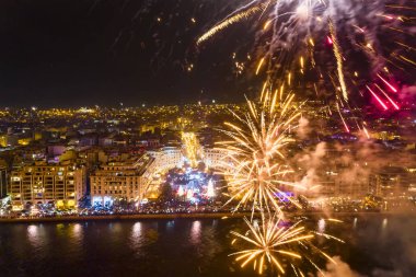Yeni Ye sırasında Selanik 'teki Aristo Meydanı' nın havadan görünüşü