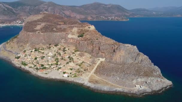 Vue aérienne de la vieille ville de Monemvasia en Lakonie du Péloponnèse, Grèce. Monemvasia est souvent appelé "Le Gibraltar grec ".