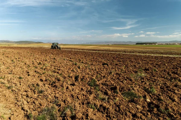 Drone Aérien Agriculteur Semis Tracteur Semant Des Cultures Agricoles Champ — Photo