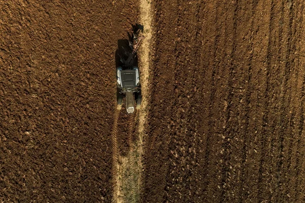 Aerial Drone Shot Farmer Tractor Seeding Sowing Agricultural Crops Field — Stock Photo, Image
