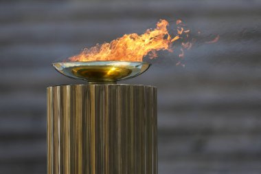 Atina, Yunanistan - 19 Mart 2020: Tokyo 2020 Yaz Olimpiyat Oyunları için Panathenaic Kallimaro Stadyumu 'nda Olimpiyat Alev devir Töreni