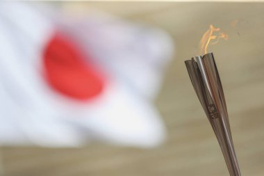 Atina, Yunanistan - 19 Mart 2020: Tokyo 2020 Yaz Olimpiyat Oyunları için Panathenaic Kallimaro Stadyumu 'nda Olimpiyat Alev devir Töreni