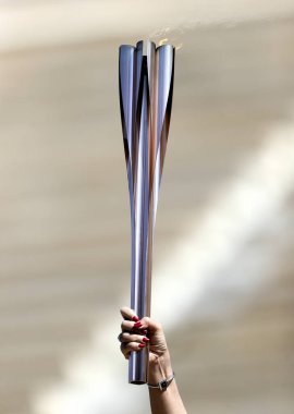 Atina, Yunanistan - 19 Mart 2020: Tokyo 2020 Yaz Olimpiyat Oyunları için Panathenaic Kallimaro Stadyumu 'nda Olimpiyat Alev devir Töreni