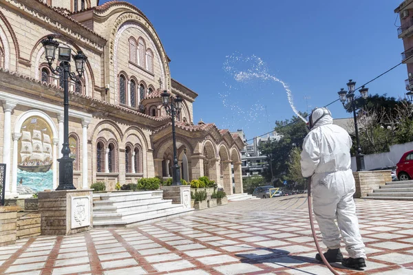 Thessaloniki Greece April 2020 Workers Sprays Disinfectant Part Preventive Measures — Stock Photo, Image