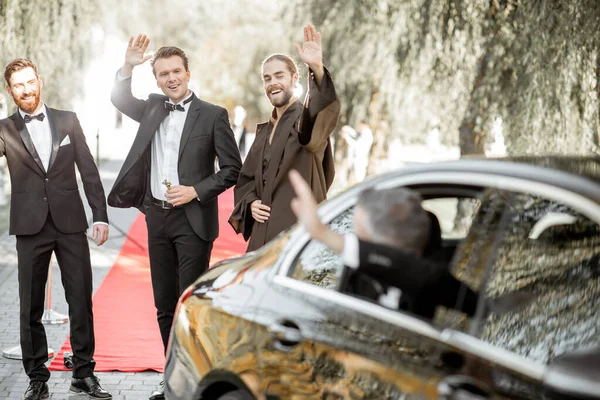 Actor arriving on the awards ceremony — Stock Photo, Image