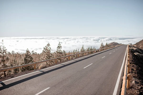 Road above the clouds — Stock Photo, Image