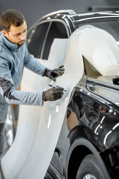 Filming car body at the vehicle service — Stock Fotó