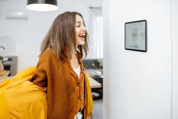 Smart home heating control concept — Stockfoto